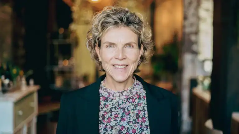 07981B39 A0A0 4FA8 9360 FA567BF0A211 1 105 c